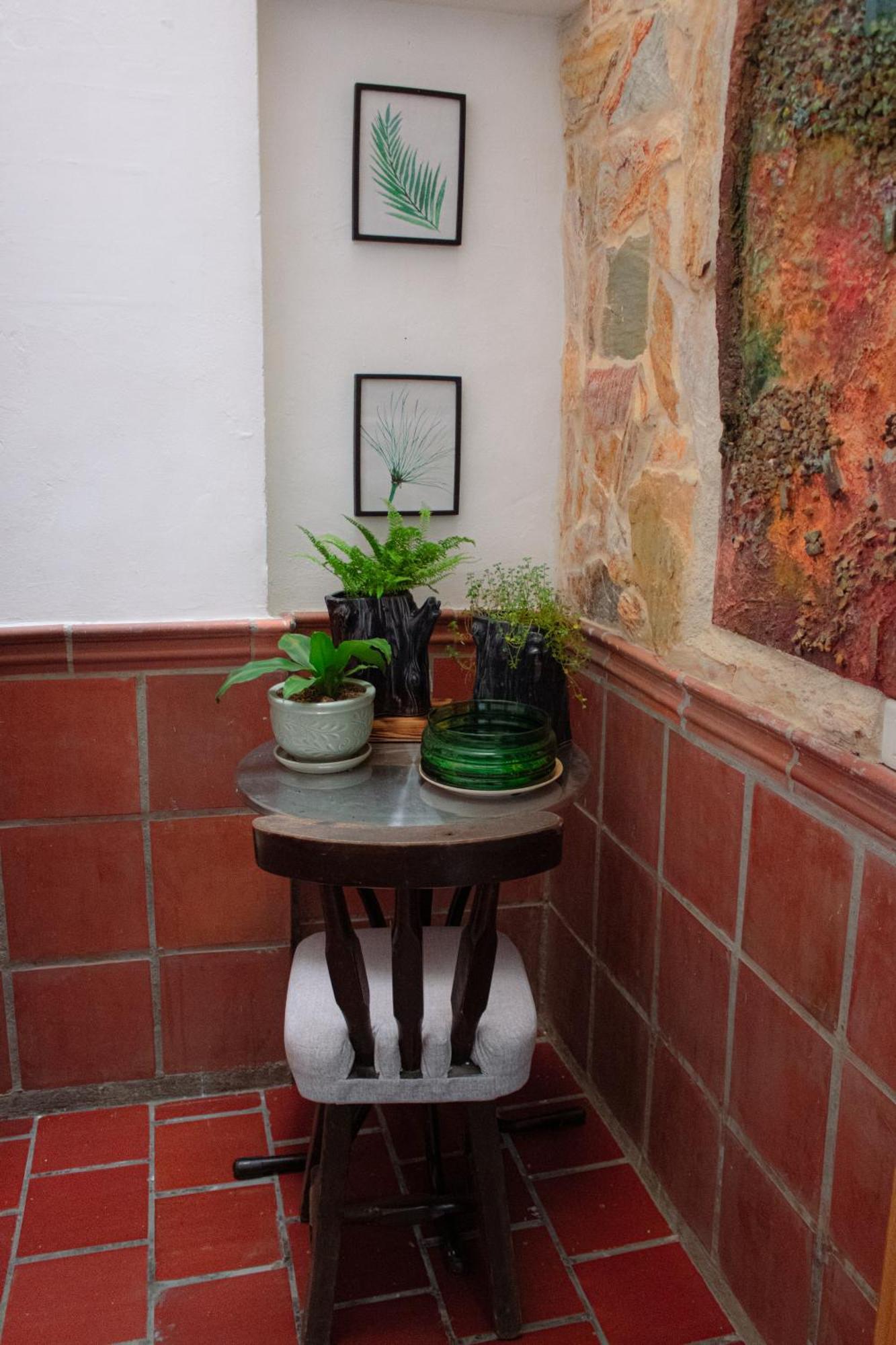 Adn Algo De Nosotros - Malaika Pansiyon Medellín Oda fotoğraf
