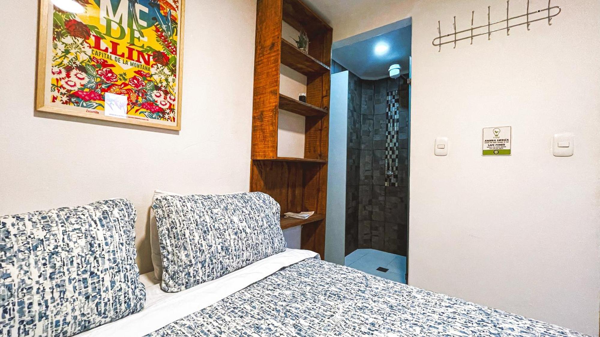 Adn Algo De Nosotros - Malaika Pansiyon Medellín Dış mekan fotoğraf